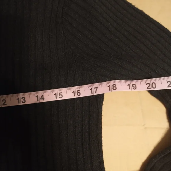 No Boundaries Black Ribbed Knit Pullover Hoodie - Picture 9 of 11